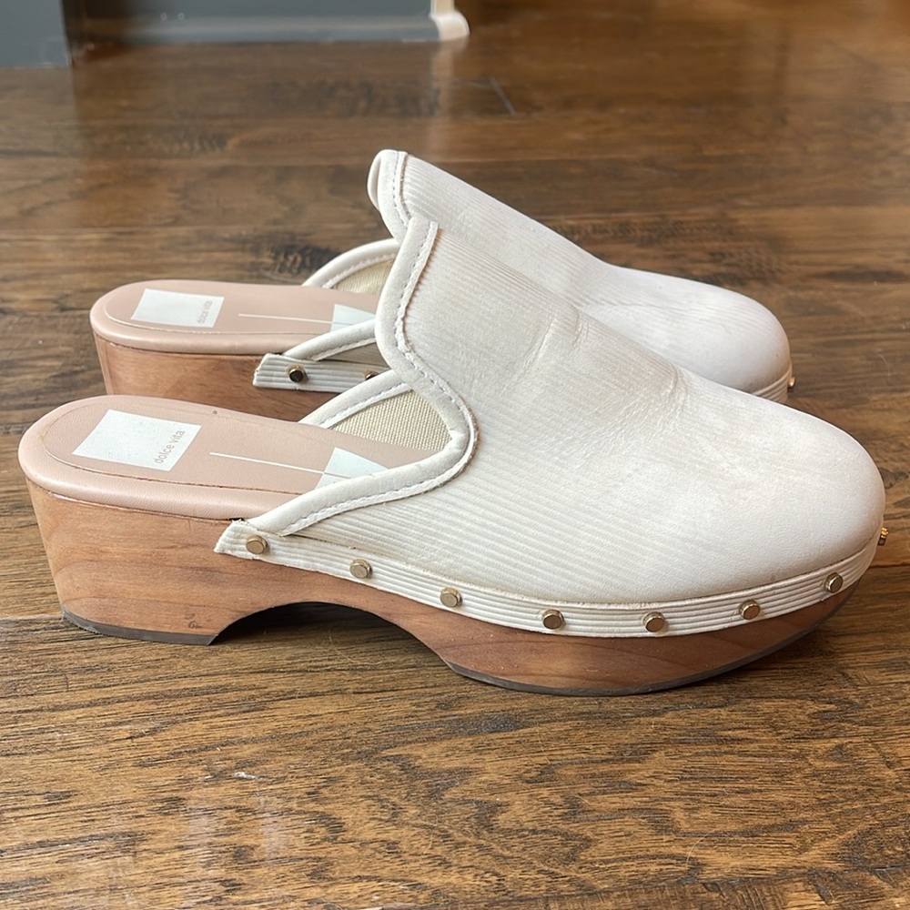 Dolce Vita Beige Mules with Wooden Platform - Picture 5 of 6